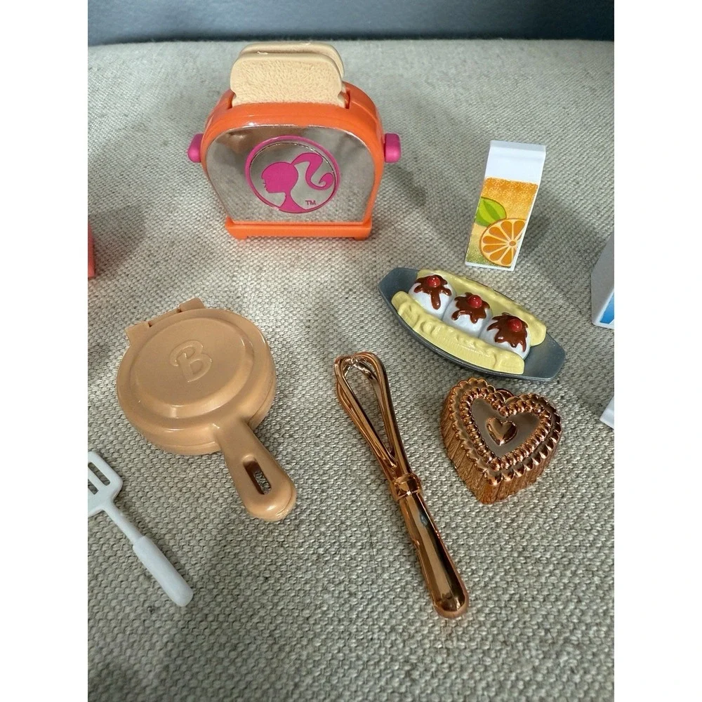 Vintage 90's-2000 Barbie and other Fashion Doll‎ Food Lot And Accessories